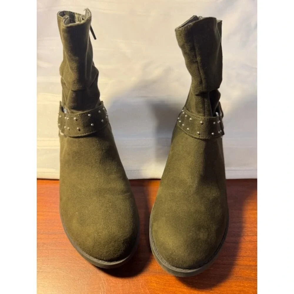 American Eagle Women's 8.5 Green Suede Studded Ankle Boots Zip Low‎ Heel
